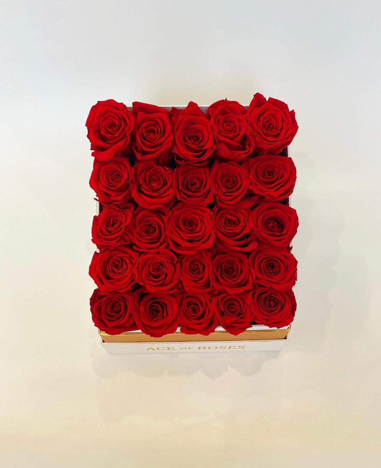 Square Steps shae rose box. one year roses toronto, anniversary, bday ...