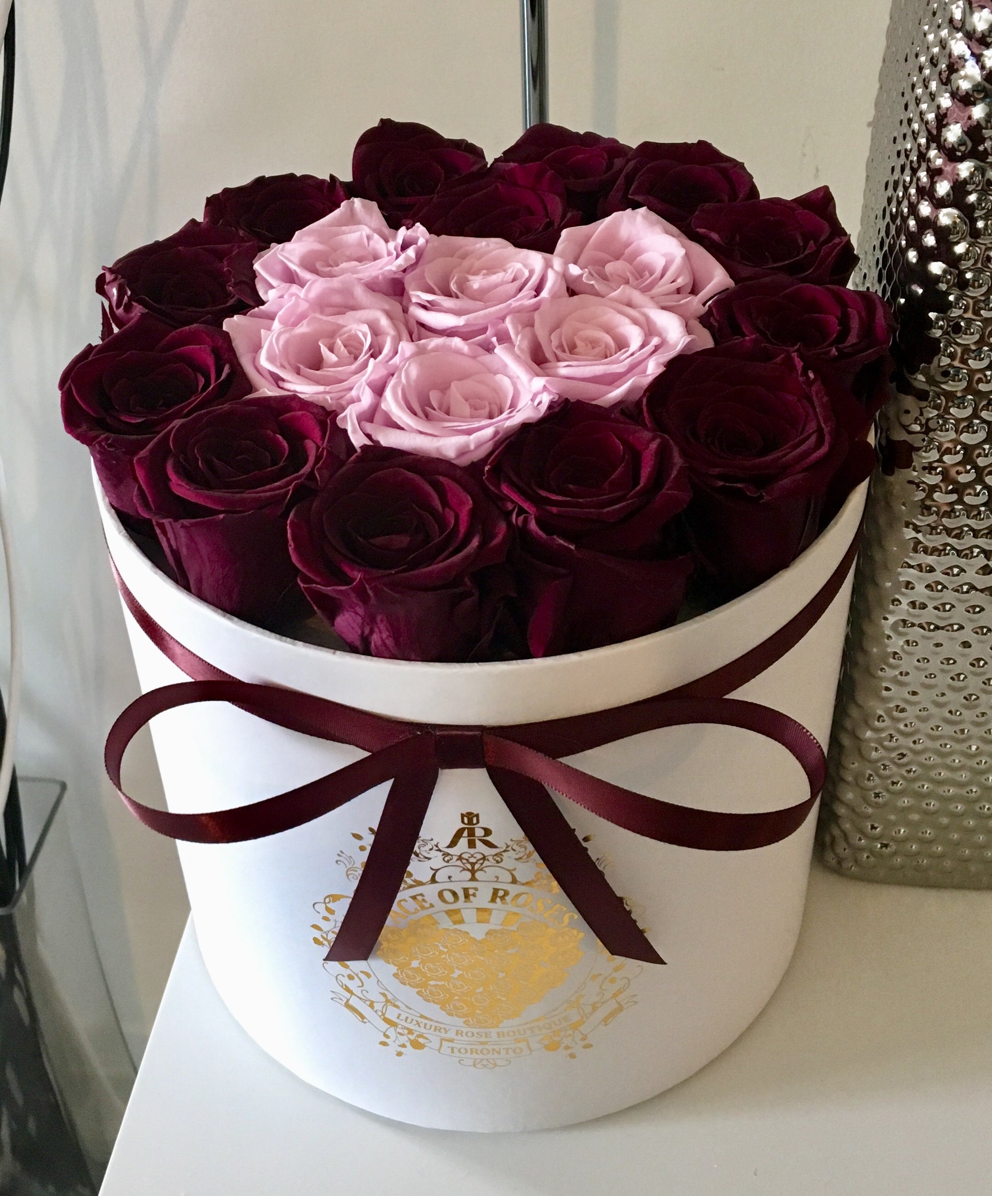 BN3TH A Dozen Roses Trunk – Indulge Boutique