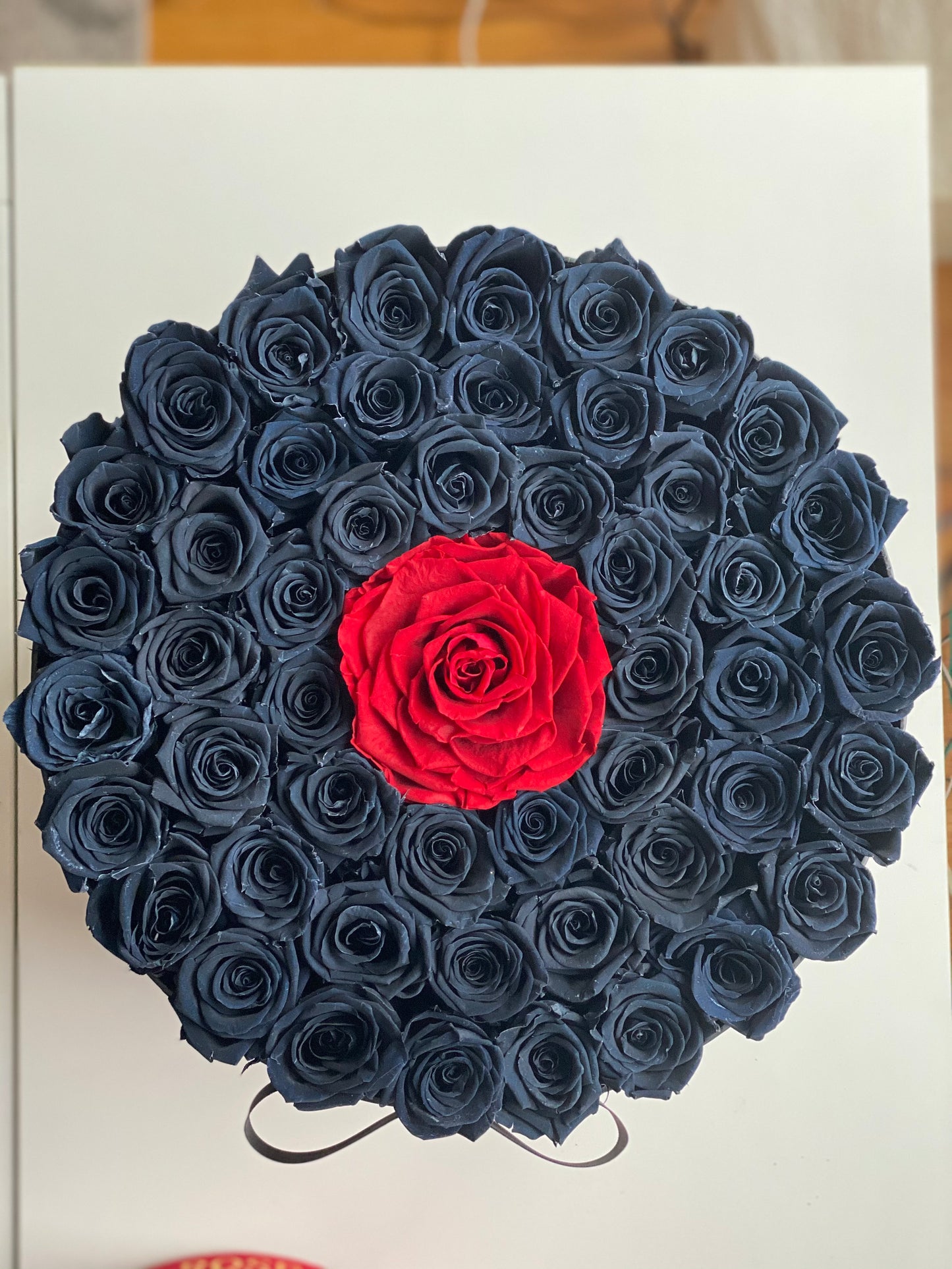 Large Round (Large Rose in the middle)